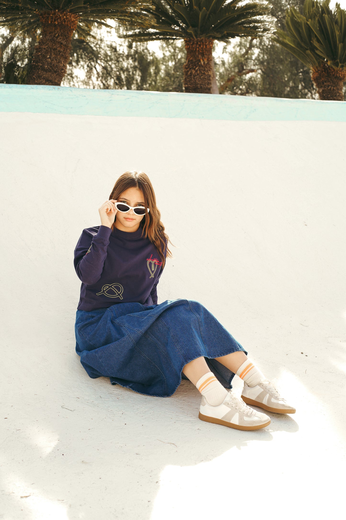 Neon Embroidered Tee Shirt - Navy
